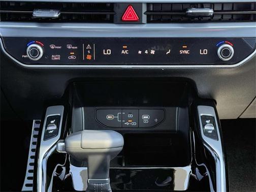 2025 Kia Sorento SX