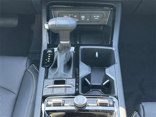 2025 Kia K5 GT