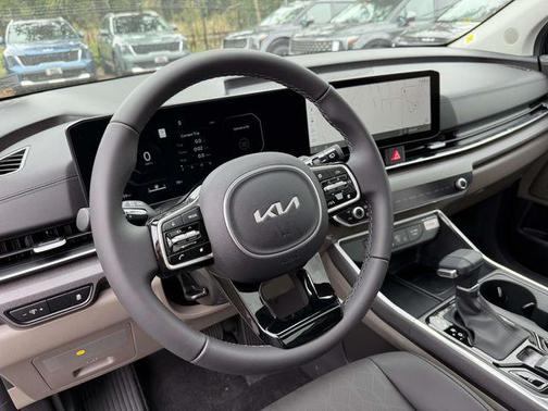 2026 Kia Carnival SX