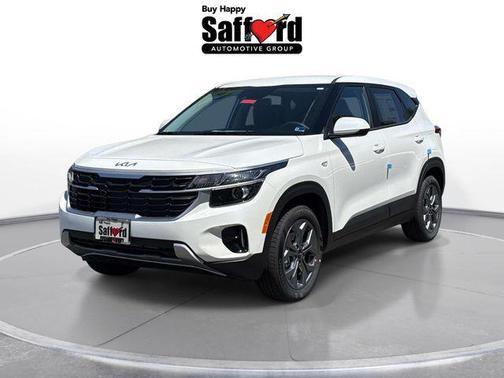 Snow White Pearl 2026 Kia Seltos LX