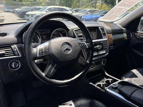 Iridium Silver Metallic 2013 Mercedes-Benz M-Class 4MATIC