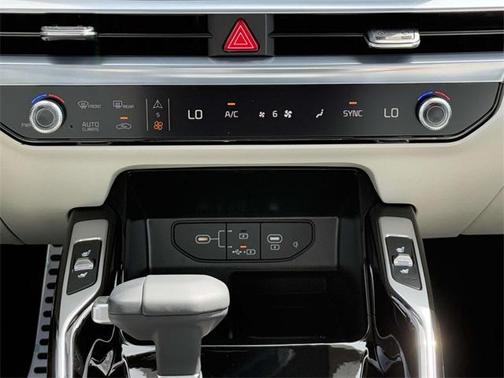 2025 Kia Sorento SX