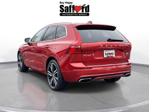 2019 Volvo XC60 Recharge Plug-In Hybrid T8 R-Design