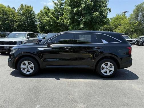 2023 Kia Sorento LX