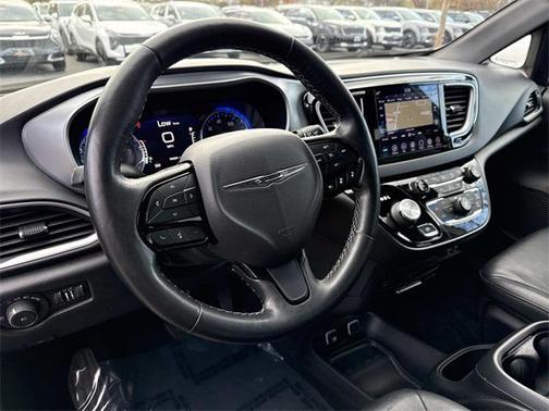 2020 Chrysler Pacifica Touring-L Plus