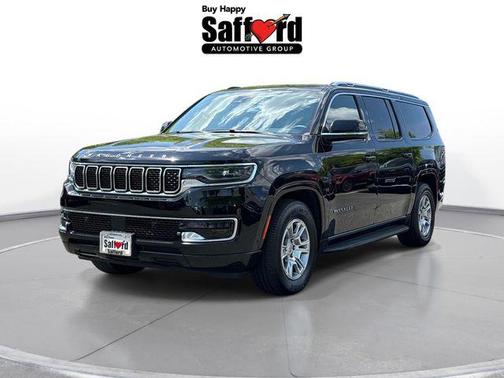 Diamond Black Crystal Pearlcoat 2023 Jeep Wagoneer L Series I 4x4