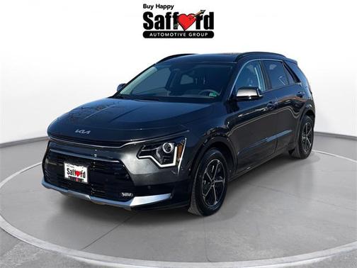 Interstellar Gray 2025 Kia Niro SX