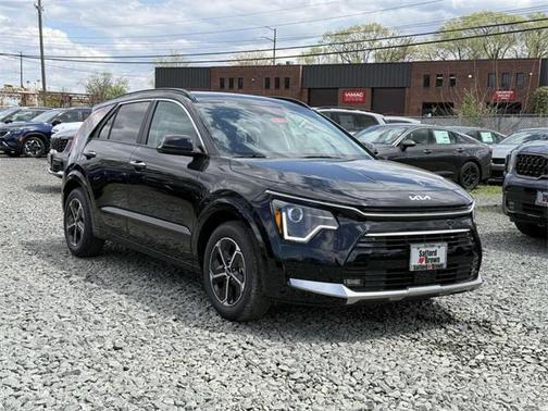 2025 Kia Niro SX