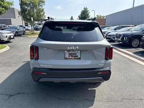 2023 Kia Sorento EX