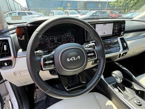 2022 Kia Sorento S