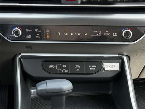 2025 Kia Carnival LXS