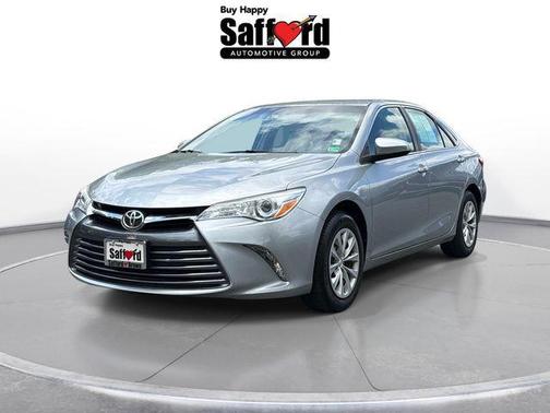 Celestial Silver Metallic 2017 Toyota Camry LE