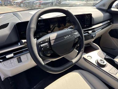 Fusion Black 2026 Kia Sportage Hybrid EX