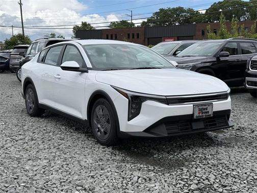 2025 Kia K4 LX