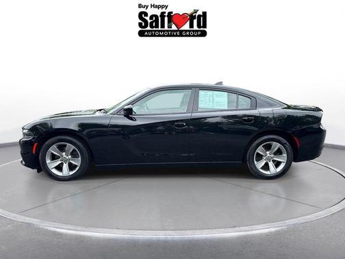 Pitch Black Clearcoat 2016 Dodge Charger SXT