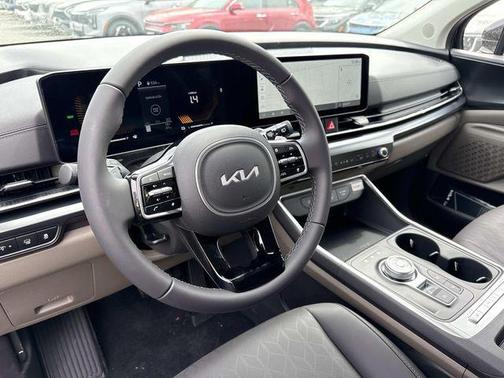 Aurora Black Pearl 2026 Kia Carnival Hybrid LXS