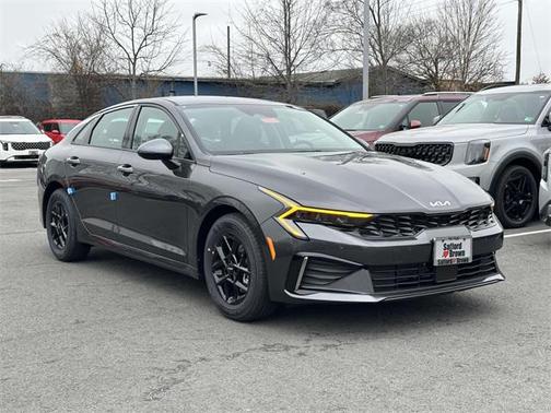 2025 Kia K5 LXS
