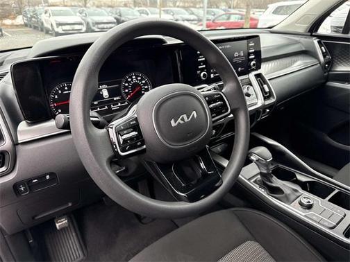 2023 Kia Sorento LX