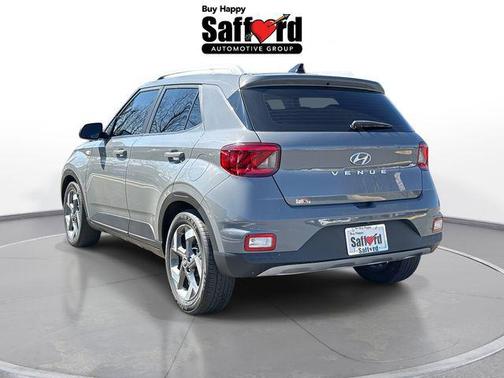 2022 Hyundai VENUE SEL