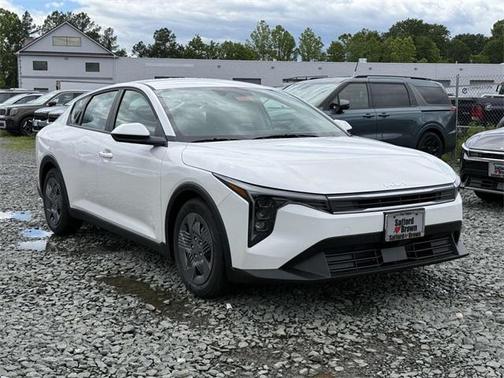 2025 Kia K4 LX