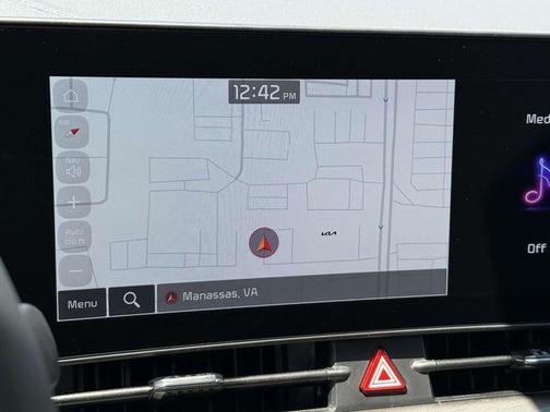 Snow White Pearl 2025 Kia Sportage Plug-In Hybrid X-Line Prestige