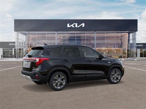 2025 Kia Seltos LX