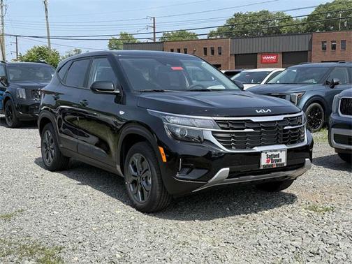2025 Kia Seltos LX