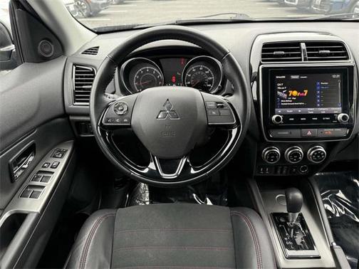 2022 Mitsubishi Outlander Sport SE