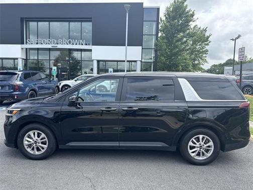 2022 Kia Carnival SX