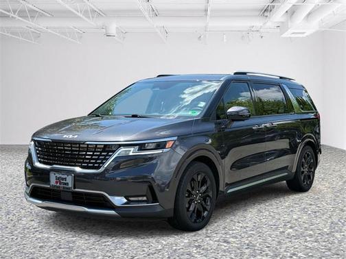2022 Kia Carnival SX