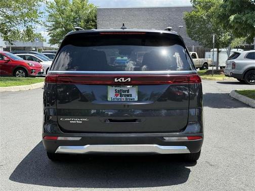2022 Kia Carnival SX