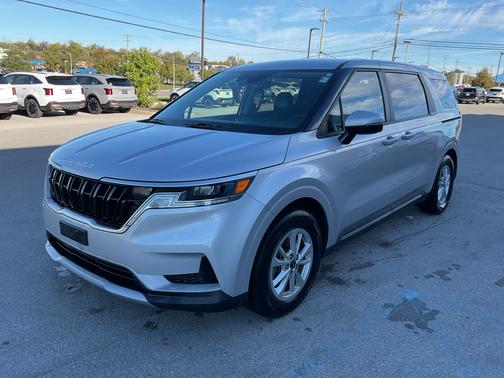 2023 Kia Carnival LX