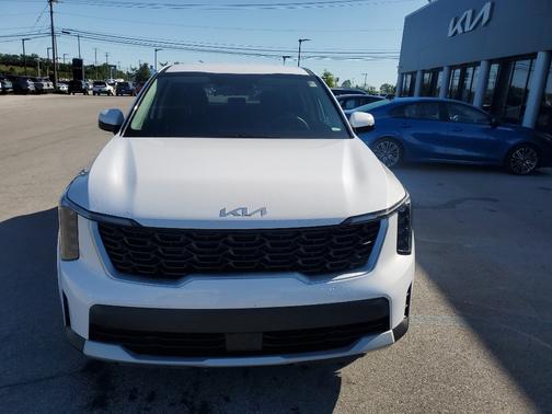 2025 Kia Sorento LX