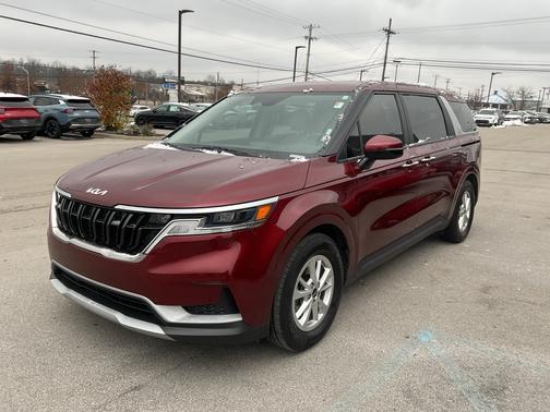 2023 Kia Carnival LX