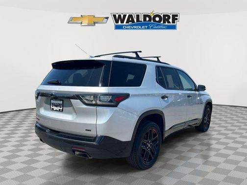 Silver Ice Metallic 2020 Chevrolet Traverse Premier
