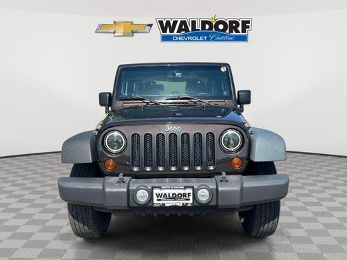 Rugged Brown Pearl 2013 Jeep Wrangler Sport