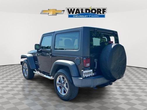 Rugged Brown Pearl 2013 Jeep Wrangler Sport