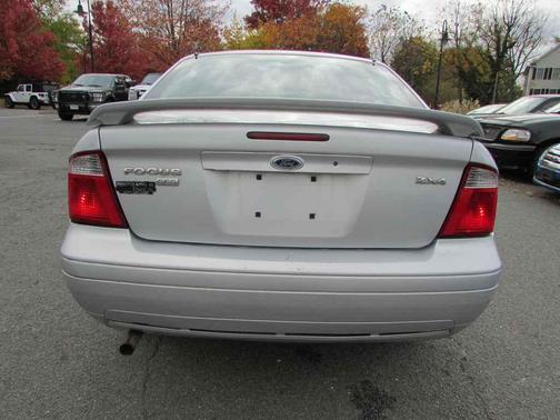 2006 Ford Focus ZX4 SES