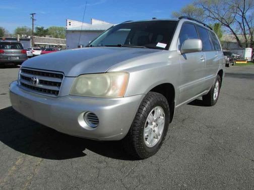 Millennium Silver Metallic 2001 Toyota Highlander 220HP