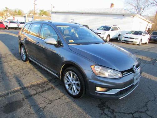 2017 Volkswagen Golf Alltrack TSI SE