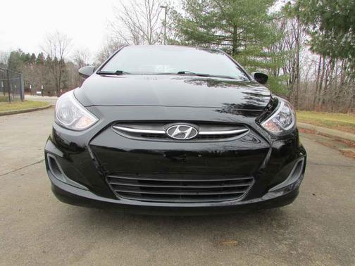 2017 Hyundai Accent Value Edition