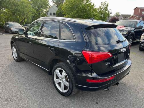 Black 2012 Audi Q5 2.0T Premium
