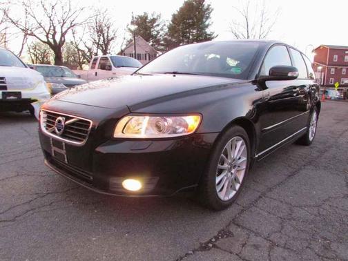 2011 Volvo V50 T5