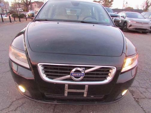 2011 Volvo V50 T5