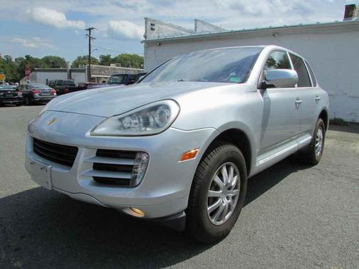 Silver 2008 Porsche Cayenne Base