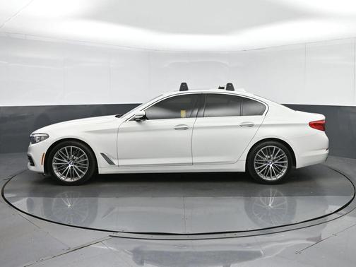 Alpine White 2018 BMW 540 xDrive