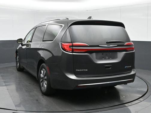 2021 Chrysler Pacifica Hybrid Touring L