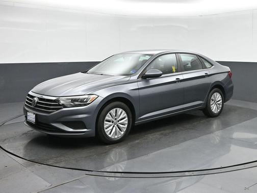 Platinum Gray Metallic 2019 Volkswagen Jetta 1.4T S