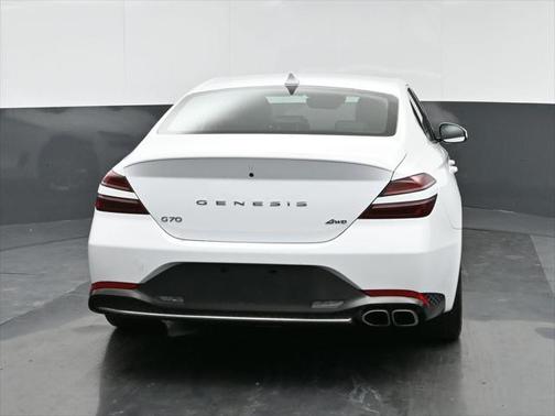 2022 Genesis G70 2.0T AWD