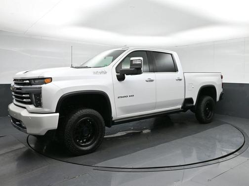 2022 Chevrolet Silverado 2500 High Country
